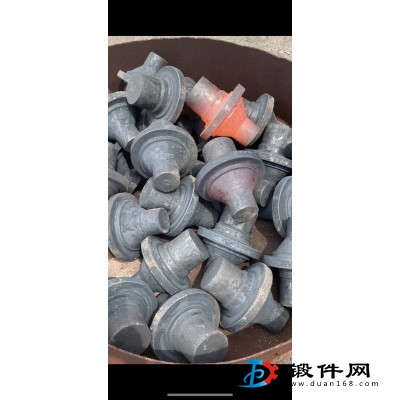 專(zhuān)業(yè)生產(chǎn)各類(lèi)模鍛件
